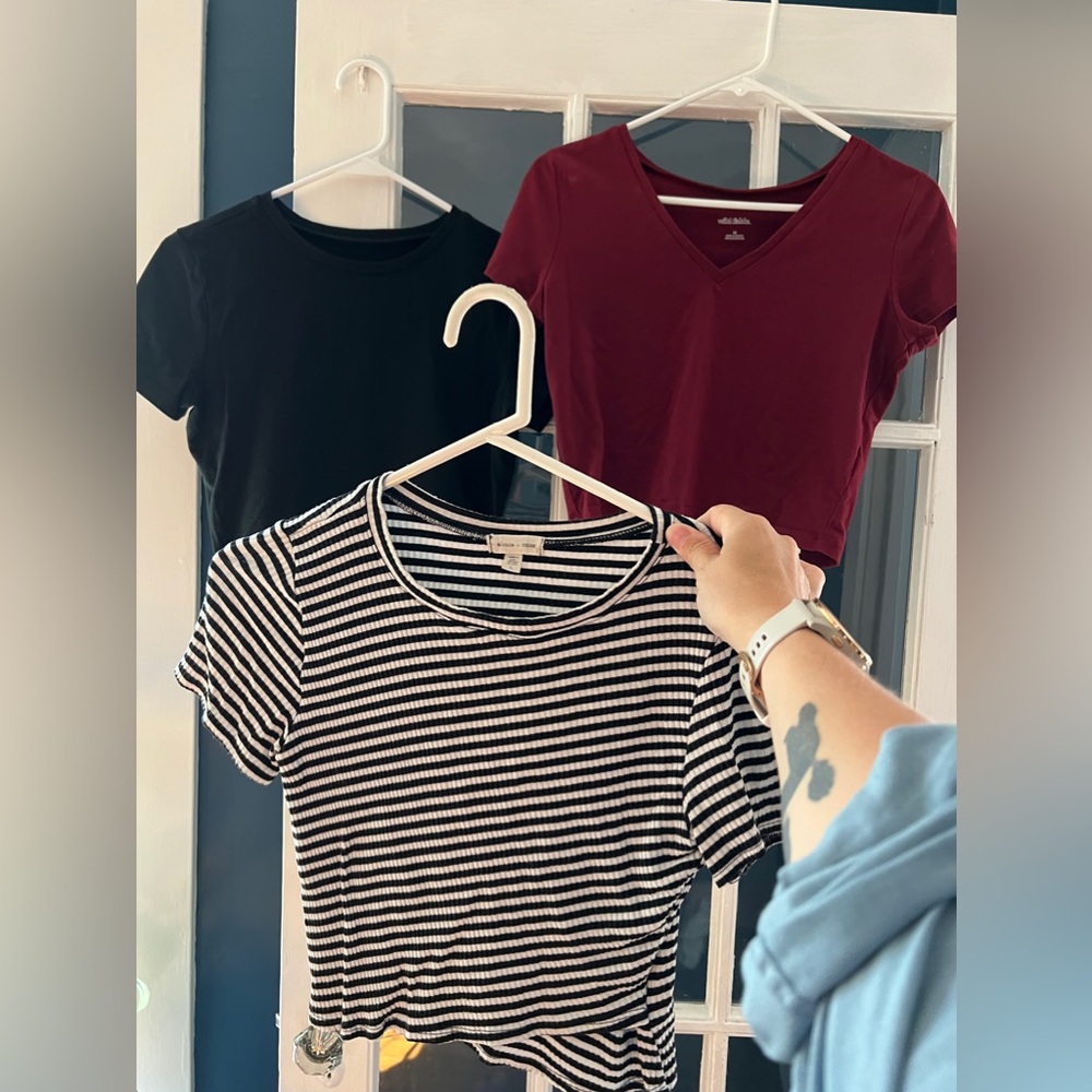 Bundle of three crop tops! Size M.